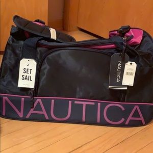 Nautica Duffle Bag (Free Wallet!!)